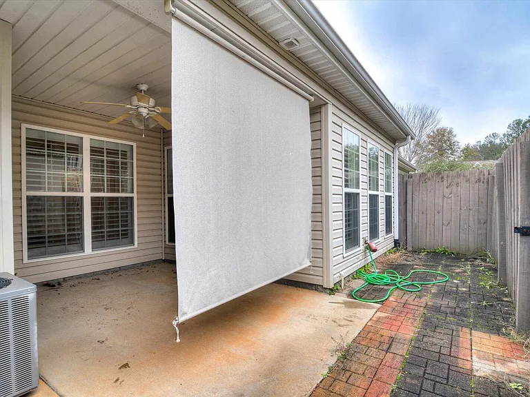 115 Redglobe St — Photo 30