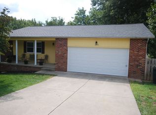 295 Louise Ln, Athens, OH 45701