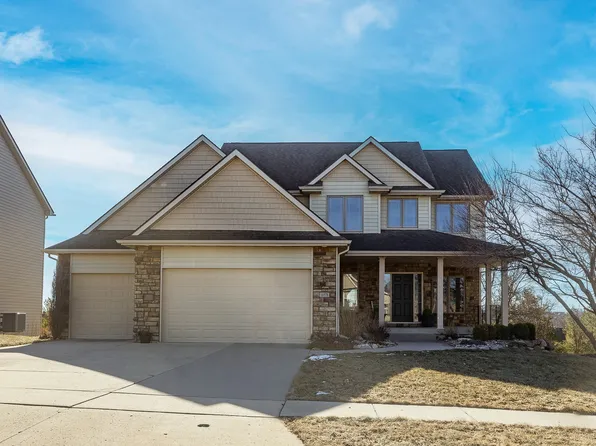 16578 Tanglewood Dr, Clive, IA 50325