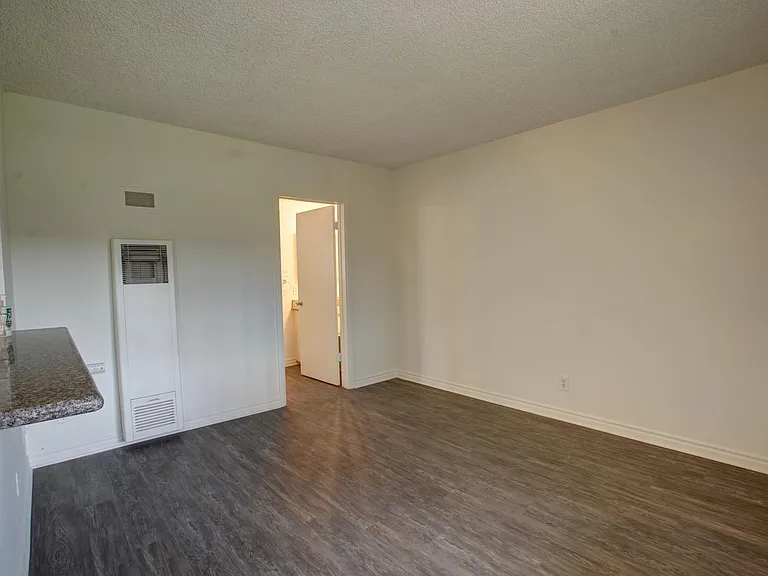 Cornerstone Apartments — Photo 10