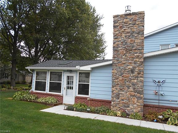 3rd image of 383 Allen Dr