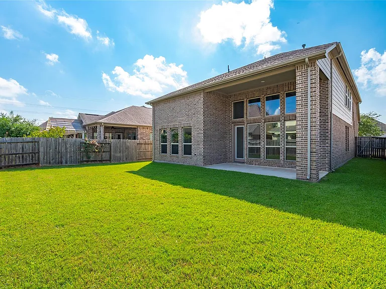 632 Kickapoo Ct — Photo 3