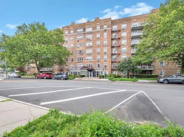 8710 149th Avenue #2L, Howard Beach, NY 11414