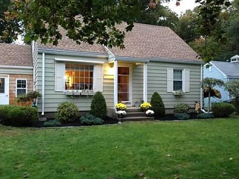 1st image of 16 Corey St