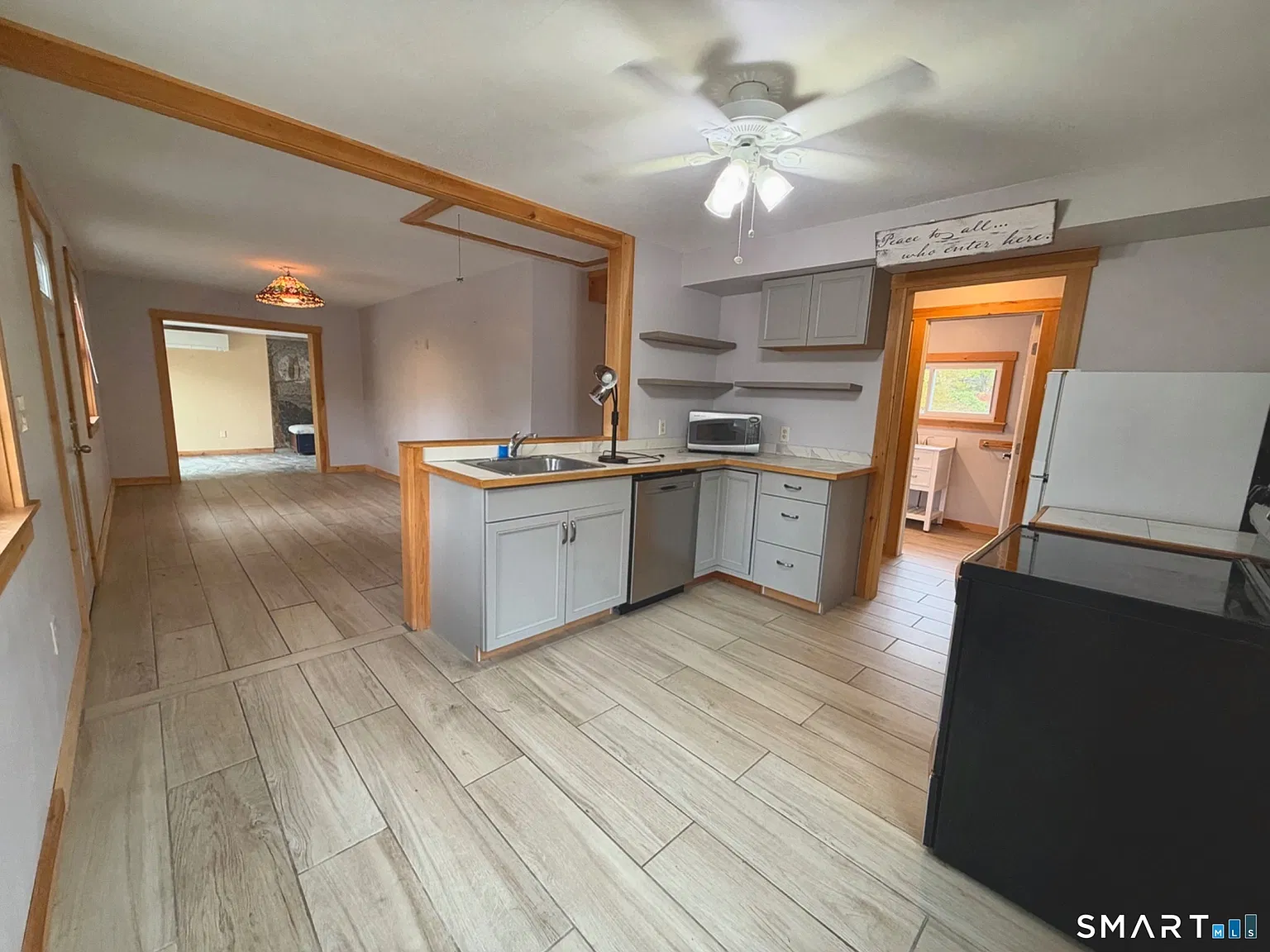 1 bed, 1.0 bath, 1134 sqft, $2,350 — Photo 4