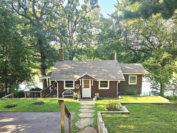 1004 Parkside Hill Dr, Galesburg, IL 61401