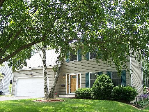 1st image of 219 Glenwood Pl