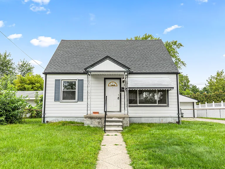 32506 Florence St — Photo 1