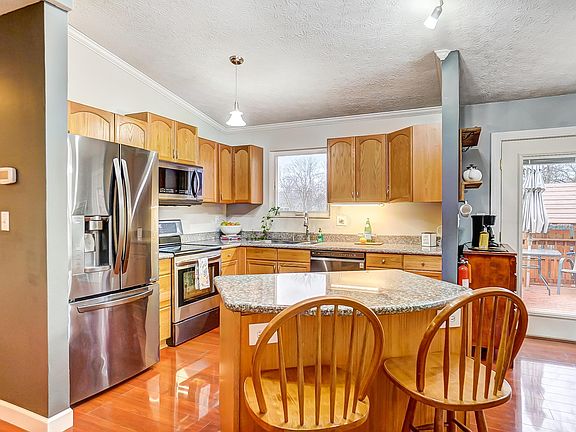 4th image of 2191 Worthingwoods Blvd