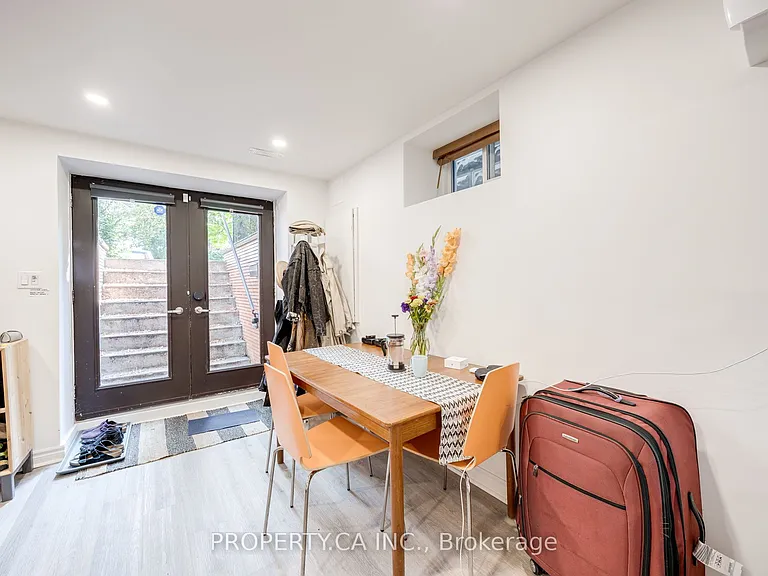 14 Bellwoods Ave — Photo 7
