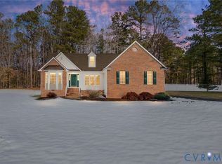 11375 Otter Run Dr, Ashland, VA 23005