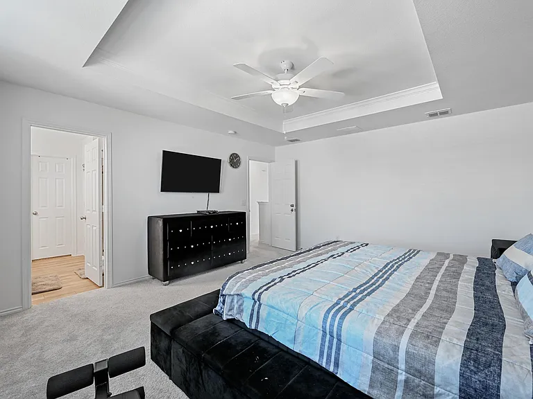 4500 Greyberry Dr — Photo 17
