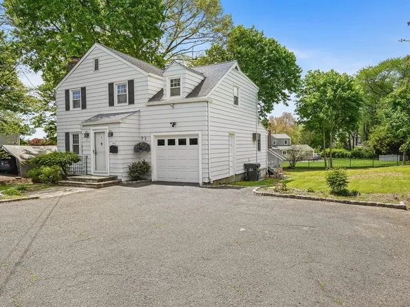 5017 Main Street, Trumbull, CT 06611