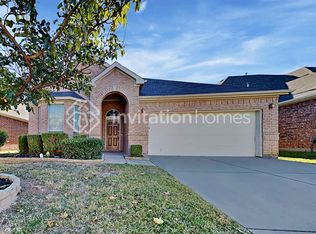 2824 Maple Creek Dr, Fort Worth, TX 76177