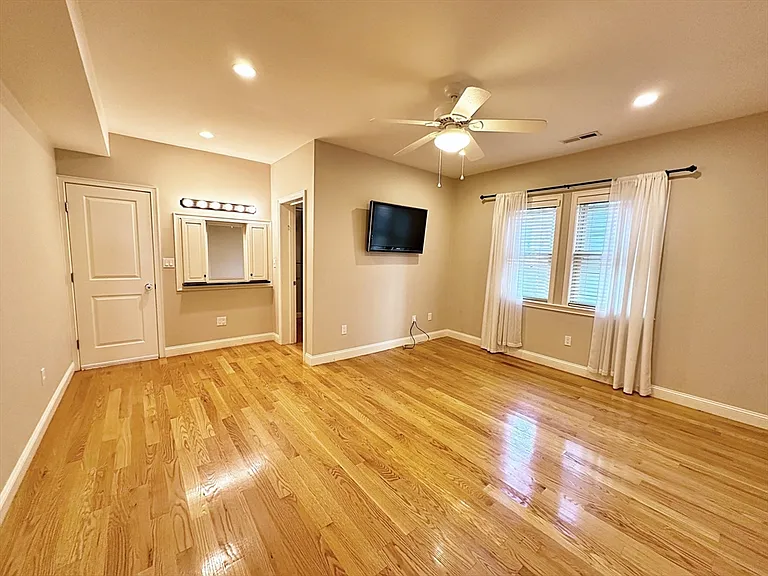 25 Princeton St #2 — Photo 21