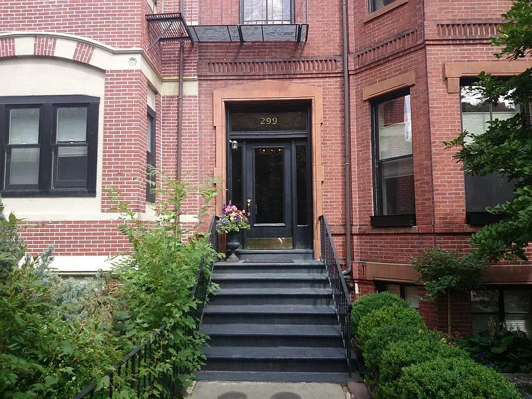 299 Marlborough St #3 — Photo 14
