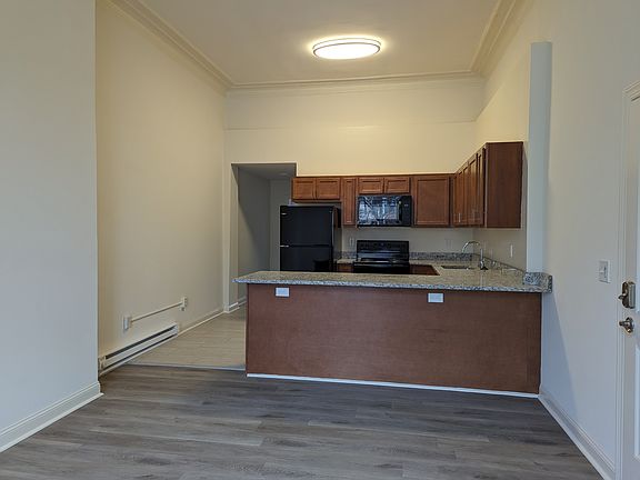 3rd image of 1814 Eutaw Pl