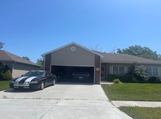 2120 NW 47th Ct, Lincoln, NE 68528