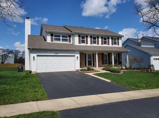 809 Medford Dr, Carol Stream, IL