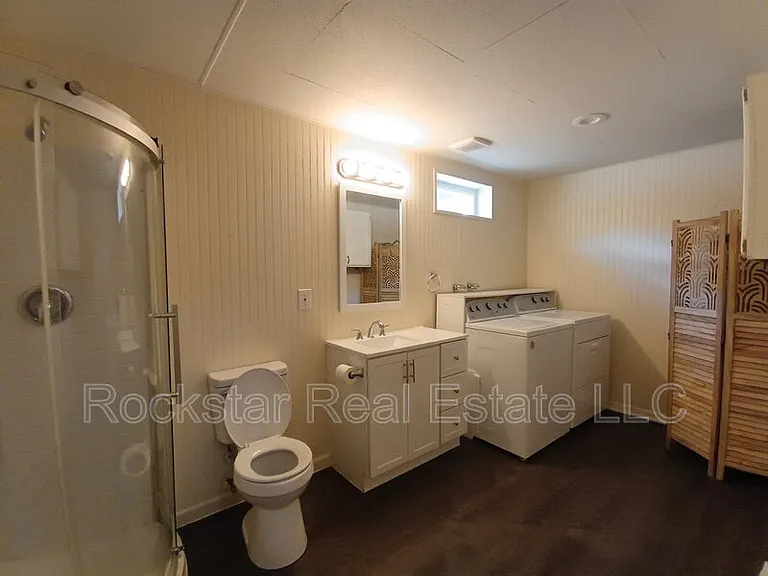 702 E Bridgeport Ave — Photo 11
