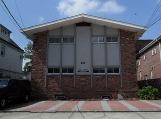 38 W 32nd St APT 1, Bayonne, NJ 07002