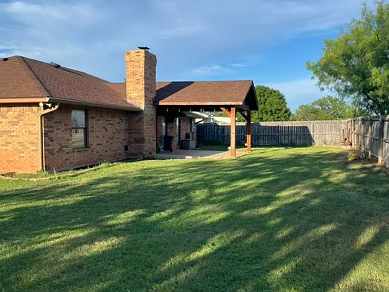 8033 Weehunt Ct — Photo 25