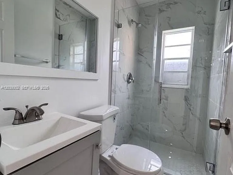 4783 NW Flagler Ter — Photo 11