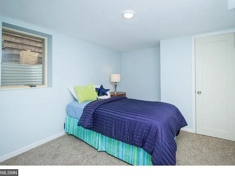 1520 Carroll Ave — Photo 5
