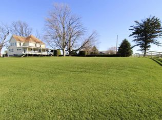 9842 Dysart Rd, Waterloo, IA 50701