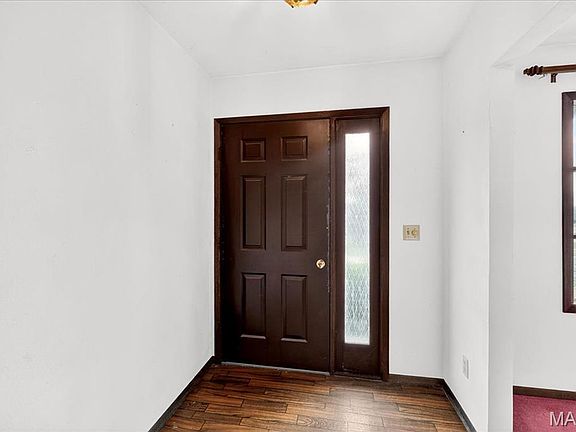 4th image of 437 Westpark Dr