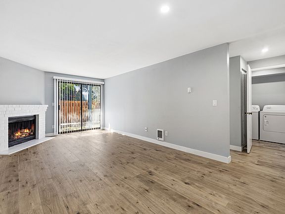 5th image of 3408 I St NE APT L103