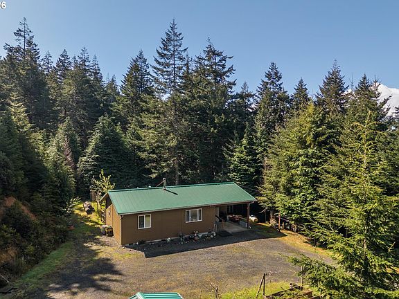 2nd image of 93490 Fir Rd