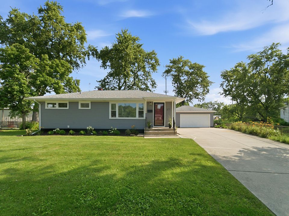 1st image of 122 Marr Ct