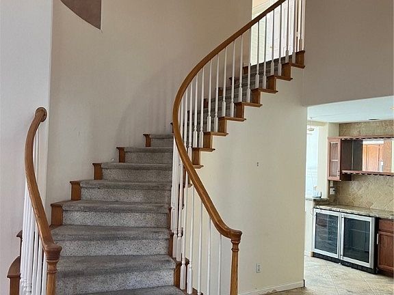 4th image of 8211 Campana Dr