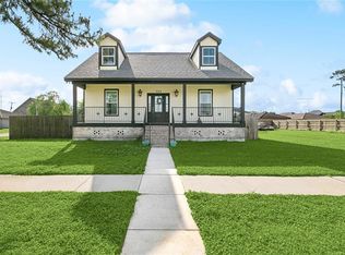 229 Jaguar Dr, Arabi, LA 70032
