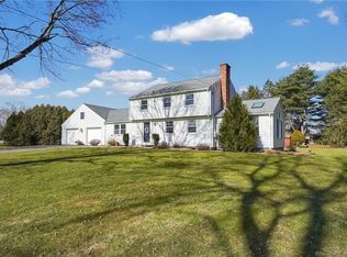 24 Bradford Ln, Somers, CT 06071