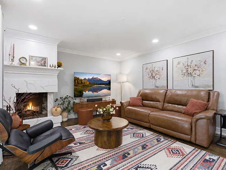 1780 W Jo Ann Ln — Photo 8