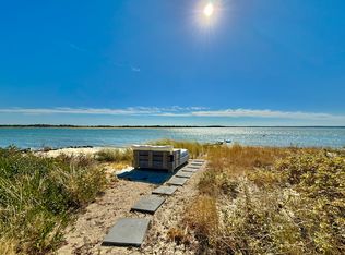 2450 Peters Neck Rd, Orient, NY 11957