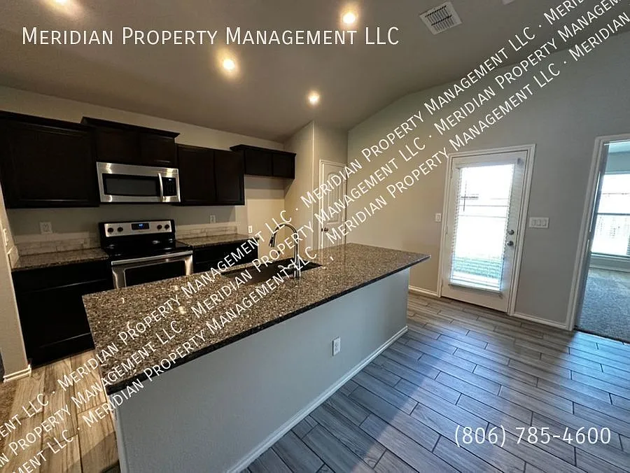 stunning 3/2/2 home - Cooper schools — Photo 4
