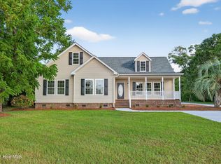 119 Leslie Dr, Hubert, NC 28539