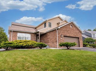 1433 Palace Dr, Morgantown, WV 26508