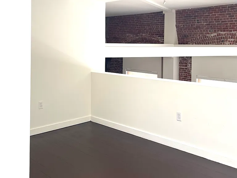 257 S Spring St #PHF — Photo 17