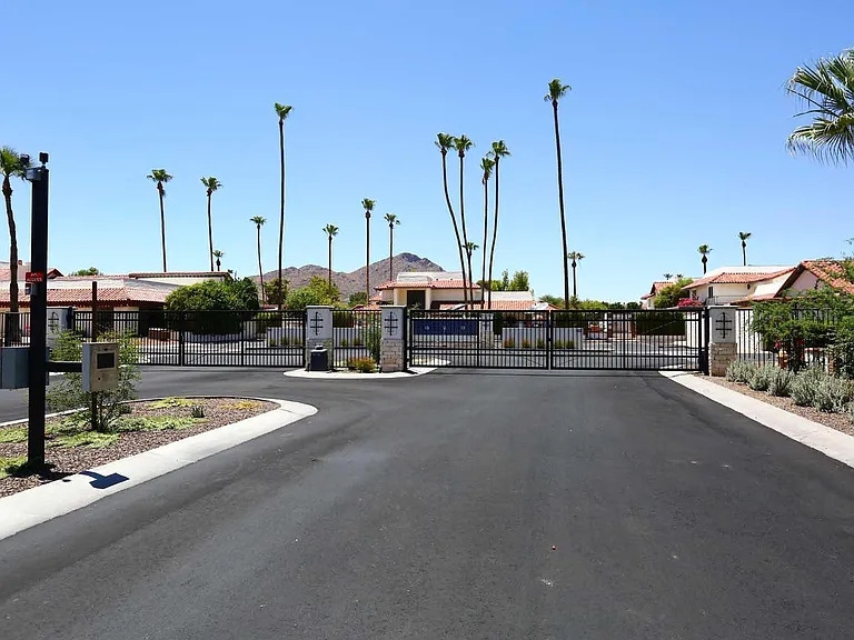 5804 N Scottsdale Rd — Photo 40