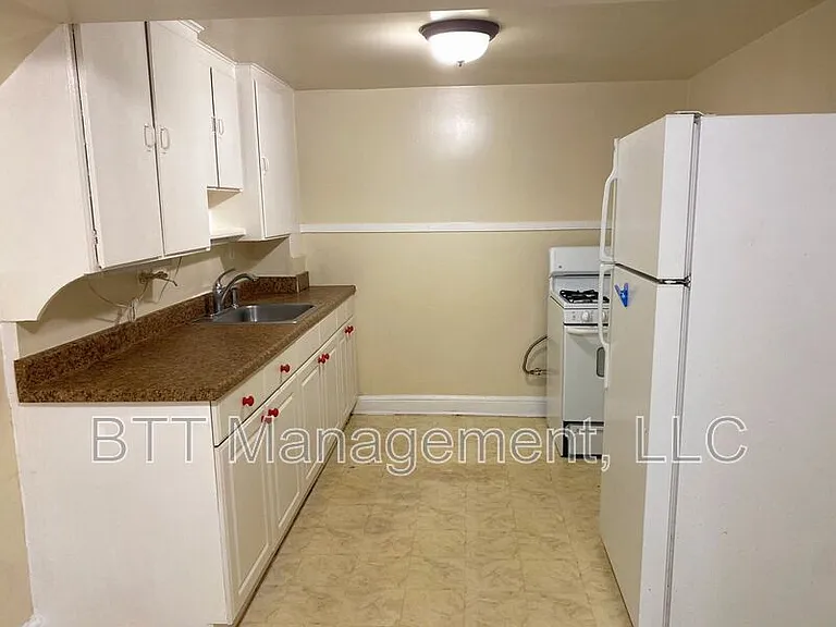 8417 Flower Ave #4 — Photo 16