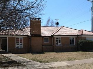 110 W 4th St, Russell, KS 67665
