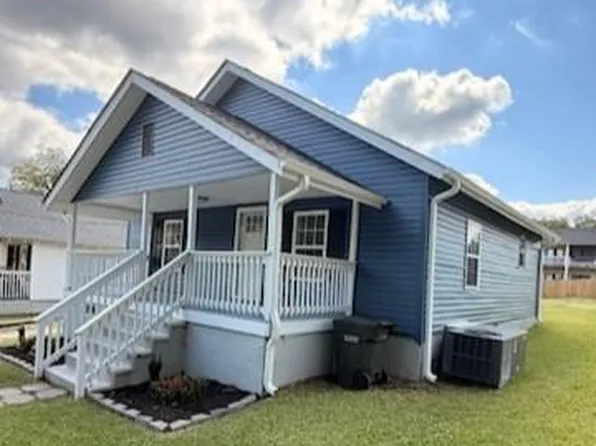 212 E Bearden St, Greer, SC 29651