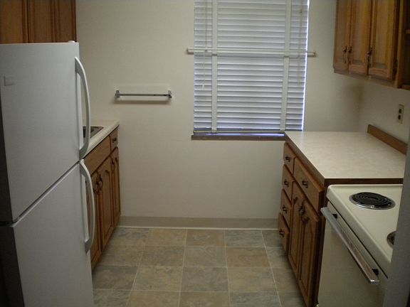 2nd image of 3916 Arlington Ave APT 2