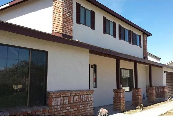 12780 Amberwood Ln, Victorville, CA 92395