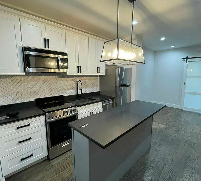 1st image of 218 E 27th St APT 6