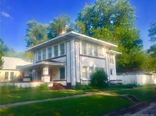 200 E 14th St, Pawhuska, OK 74056